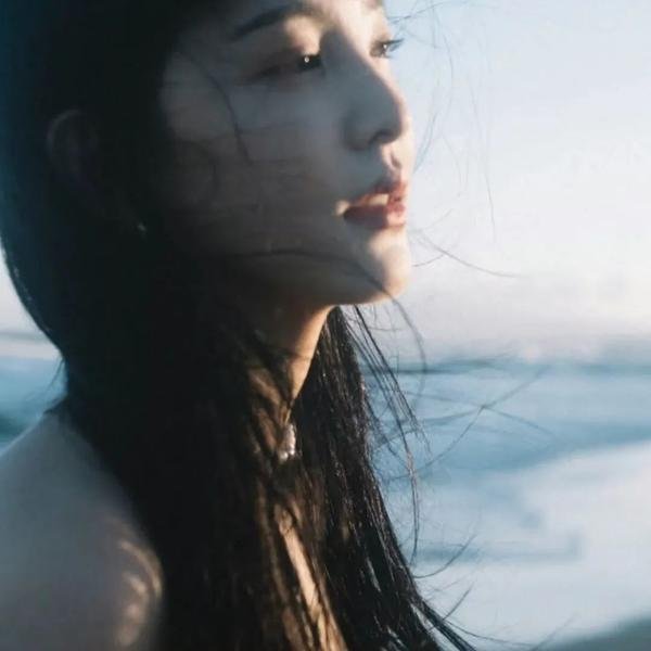 姐妹双行之巴黎护照